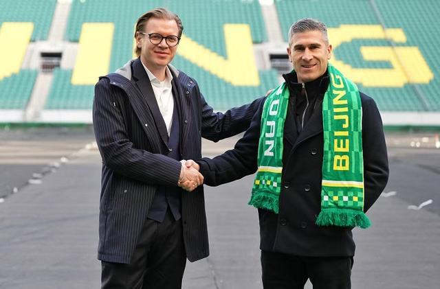 开云APP-国安新帅和新任体育总经理携手亮相 主帅表态有信心走好全新旅程