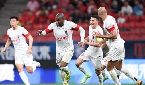 开云体育下载-【中超】帕拉西奥斯补时绝杀 海港0比1蓉城赛季首败